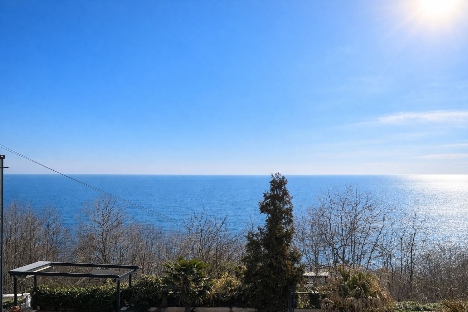 Two-bedroom apartment with sea panorama and private beach in a prestigious complex in Chernomorets