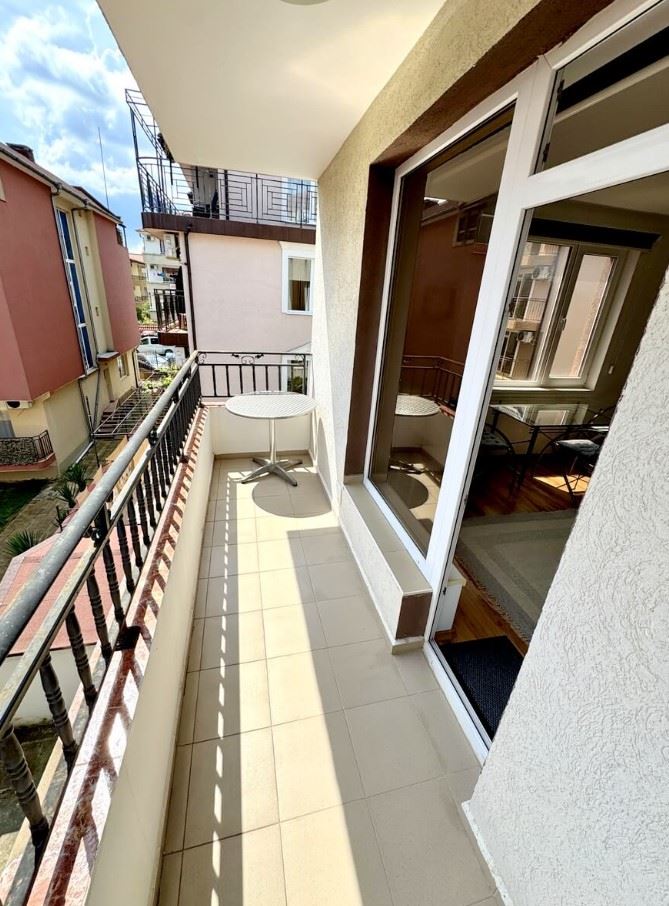 Ravda – Cozy One-Bedroom Apartment with Low Maintenance Fee, Only 500 Meters from the Sea  