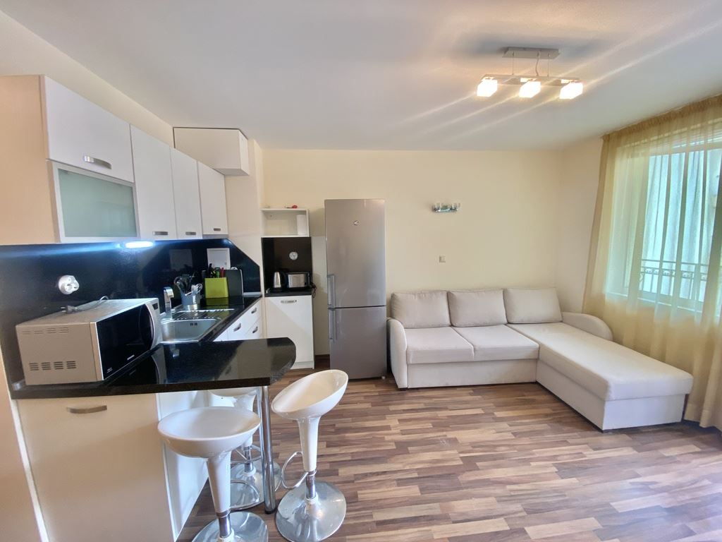Excellent studio with pool view in Sunny Beach – ready for living or investment