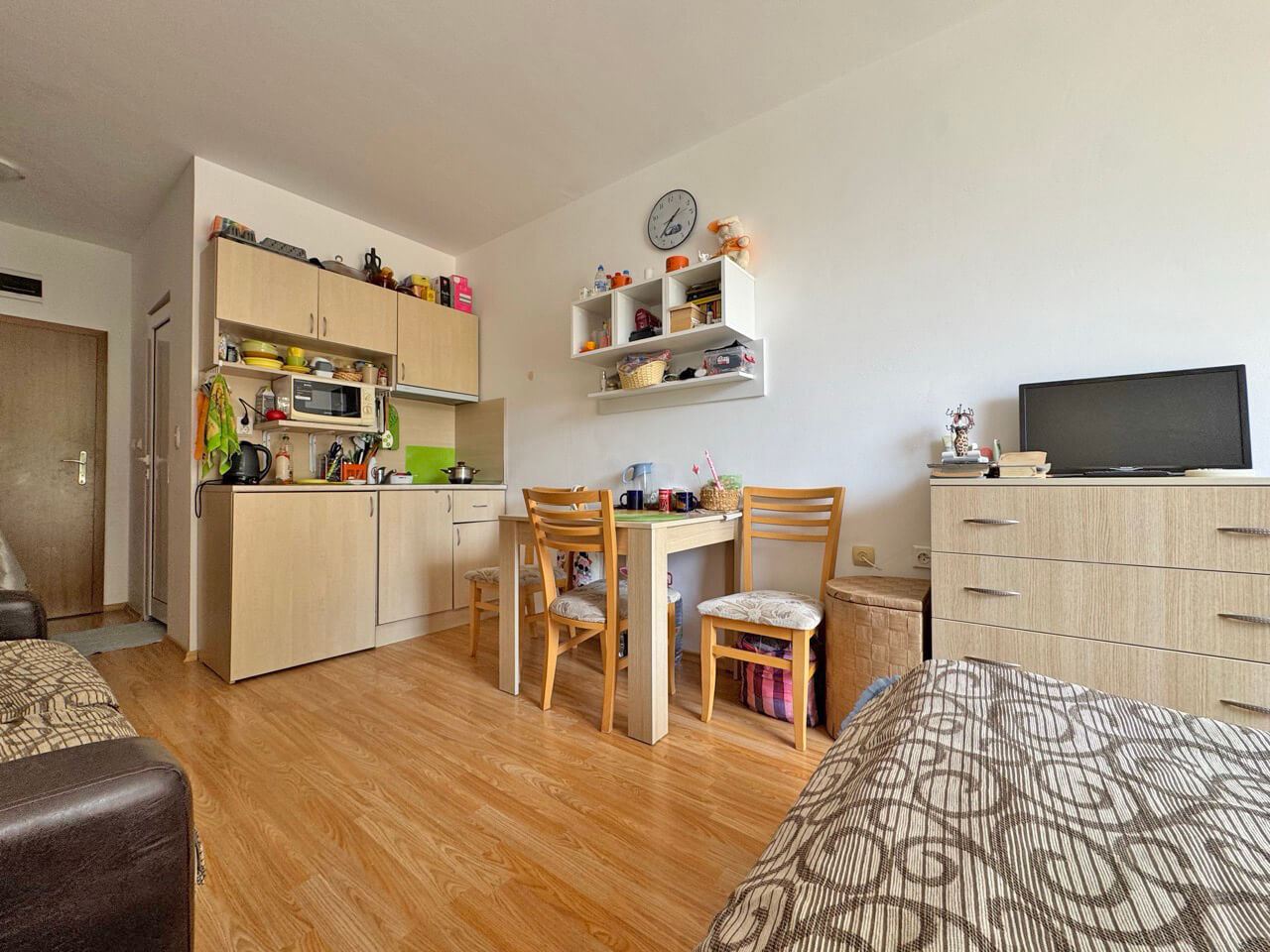 Cozy Studio in Sunny Beach with Excellent Location and Amenities in a Well-Maintained Complex