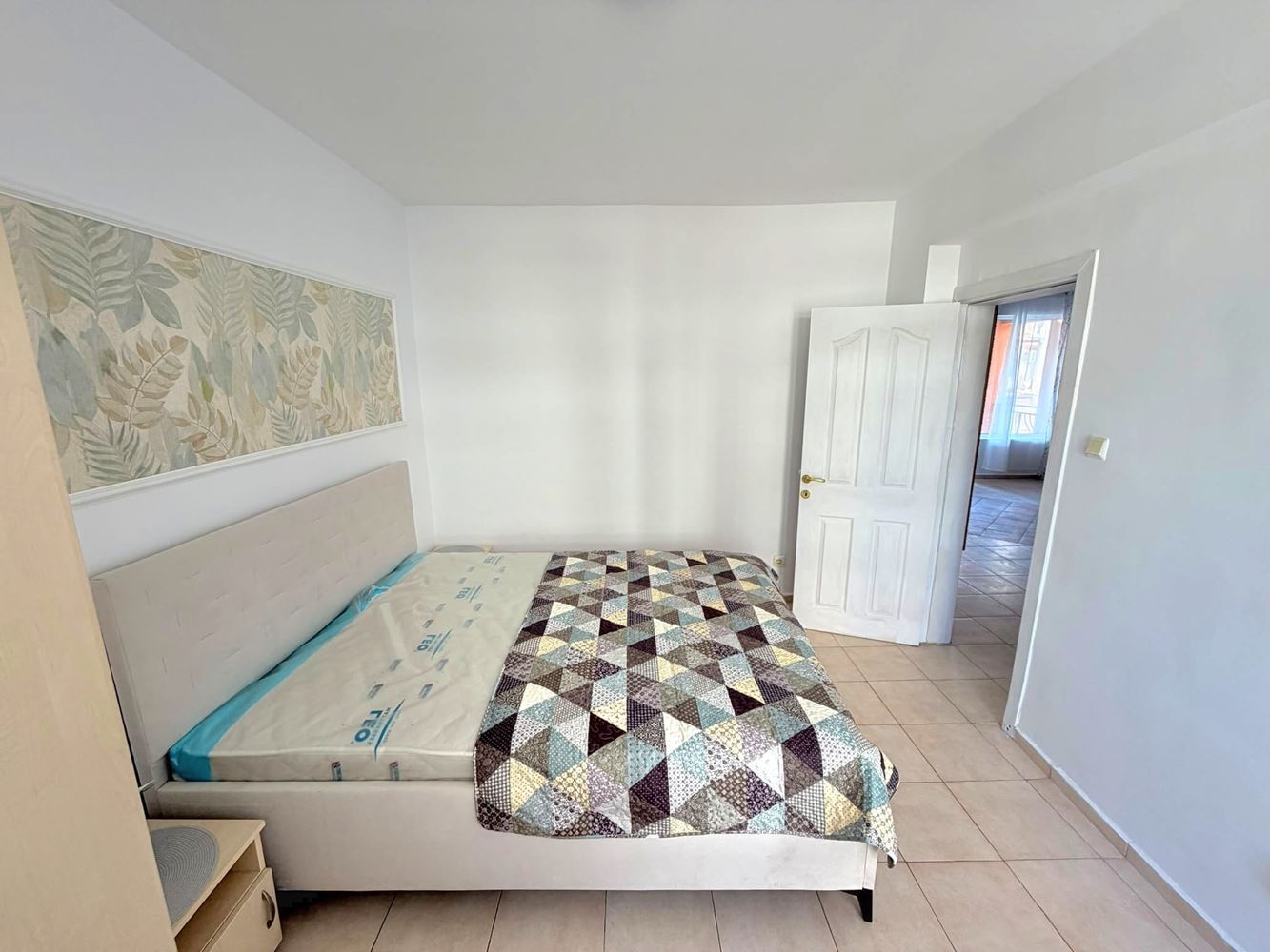 Three-room apartment with southern exposure and pool view in Sunny Beach