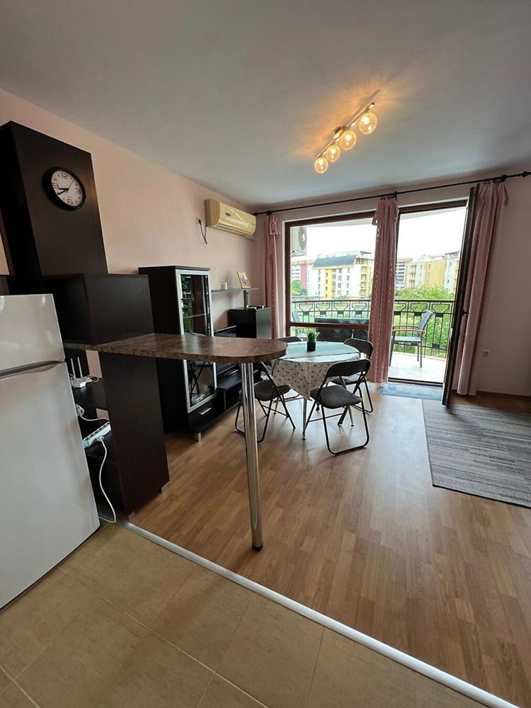 Spacious Studio with Pool View in Sunny Beach – Fully Furnished