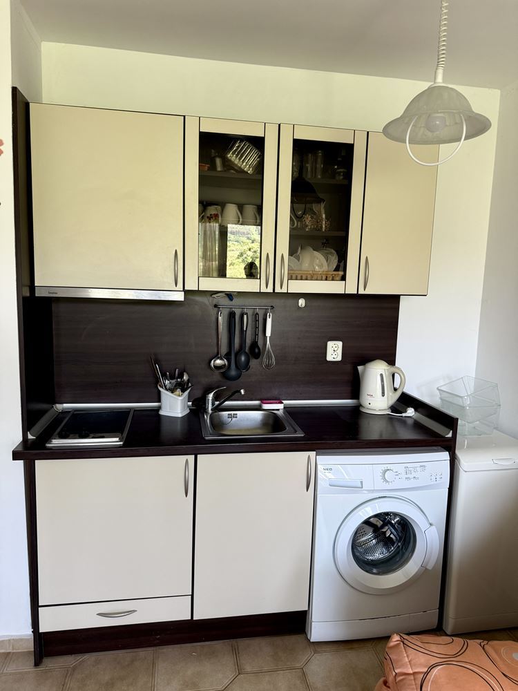 Cozy and fully furnished studio in Sveti Vlas – a perfect home by the sea with a low maintenance fee