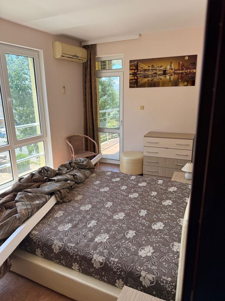 Spacious One-Bedroom Apartment in Sunny Beach – South-Facing and Excellent Amenities in the Complex
