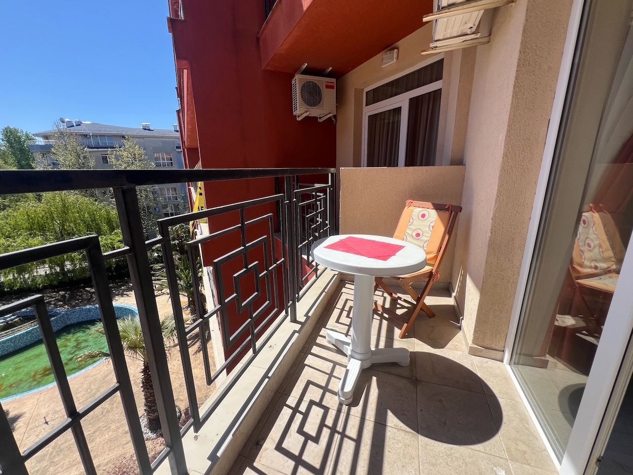 Comfortable studio with pool view in Sunny Beach – fully furnished and ready to use