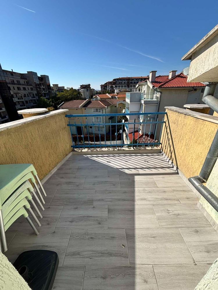 Panoramic sea-view three-bedroom? apartment in Sveti Vlas