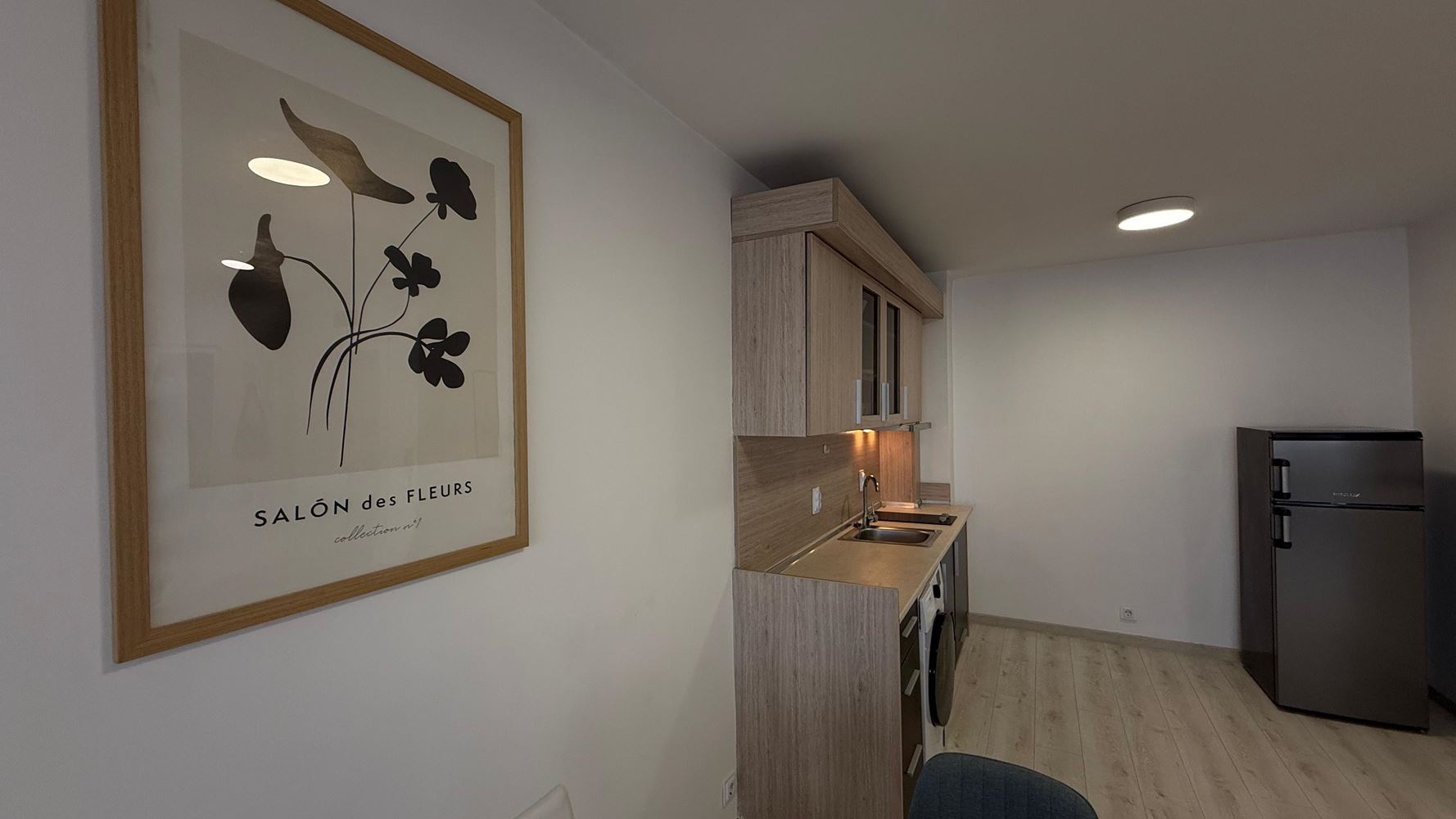 Spacious and Modern One-Bedroom Apartment with Full Amenities in Pomorie