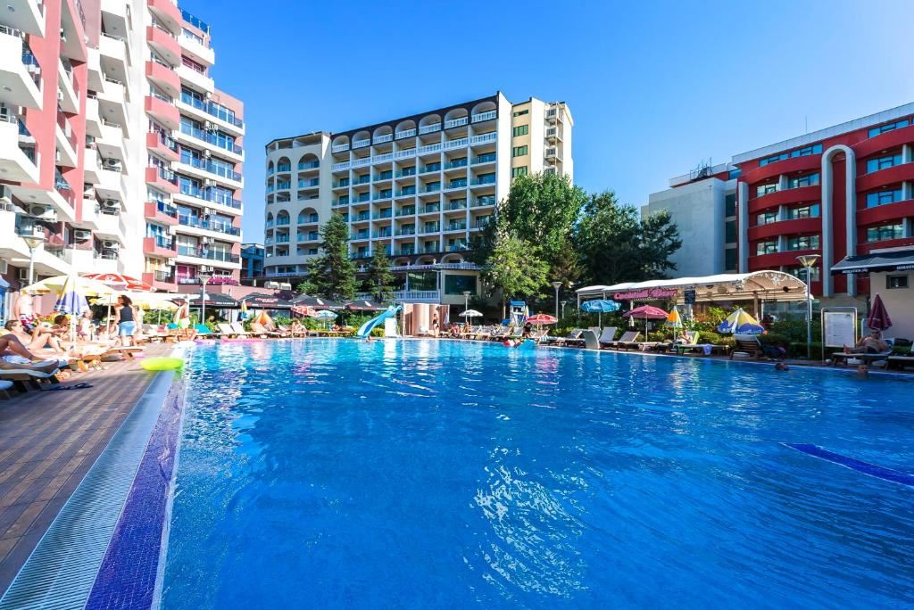 Stylish one-bedroom apartment just meters from the beach in Sunny Beach resort