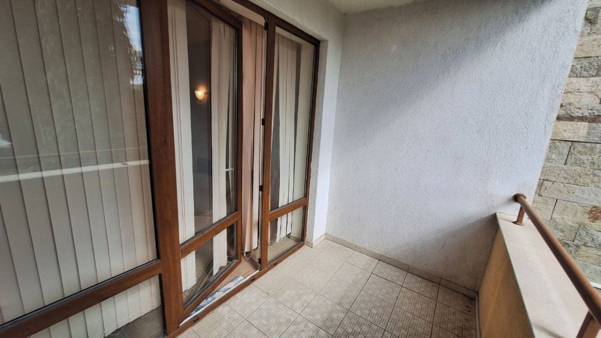 Spacious two-bedroom apartment just meters from the beach in Ravda