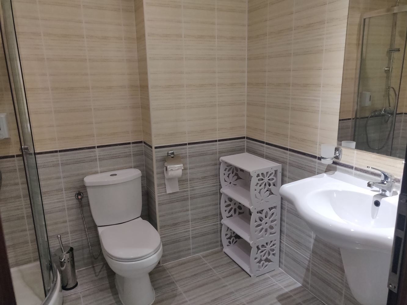 Spacious one-bedroom apartment with partial sea view – Sunny Beach, 100 m from the beach