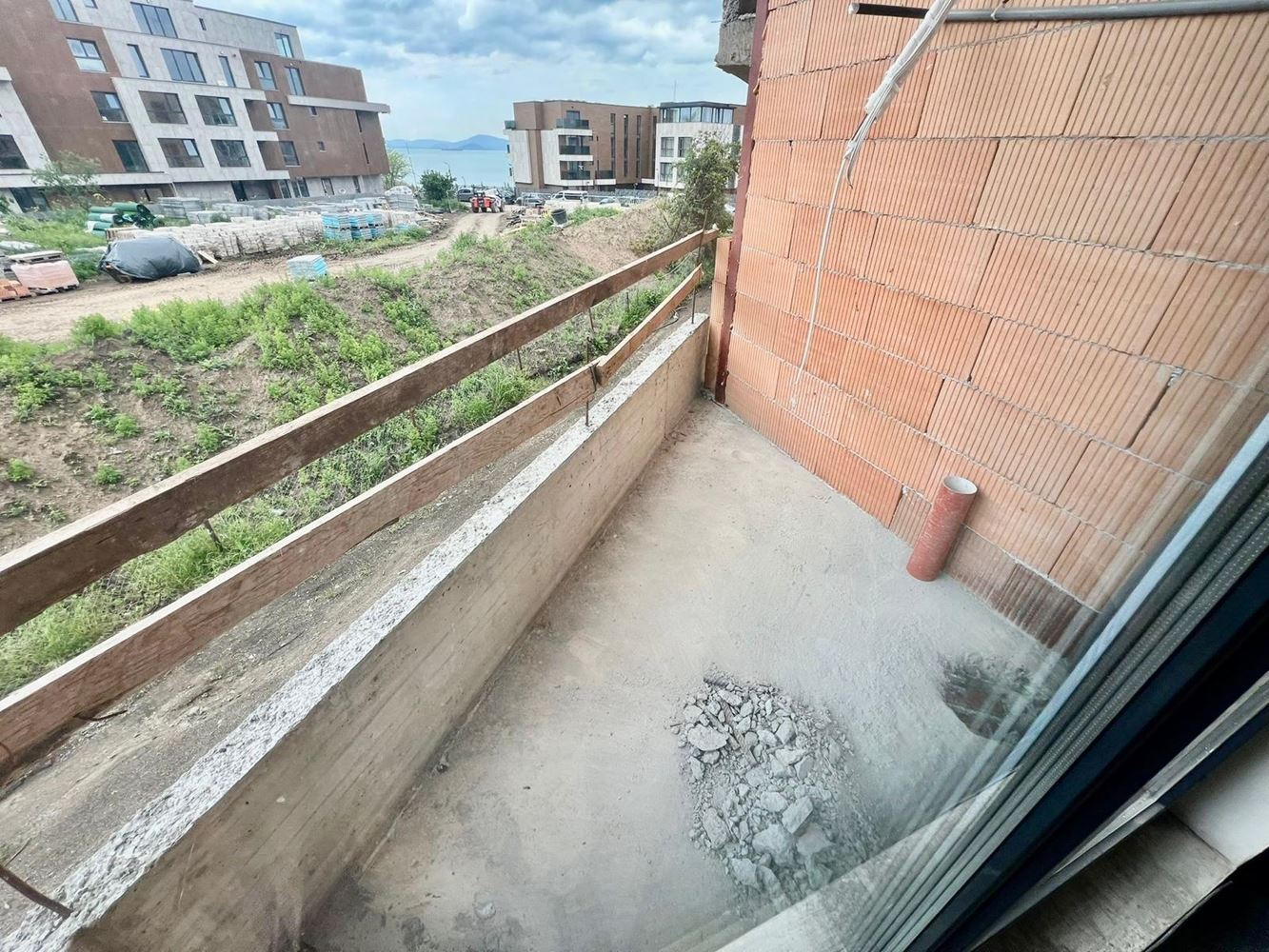 100 Metres from the Sea in Sarafovo – New Studio in a Complex with Spacious Green Areas