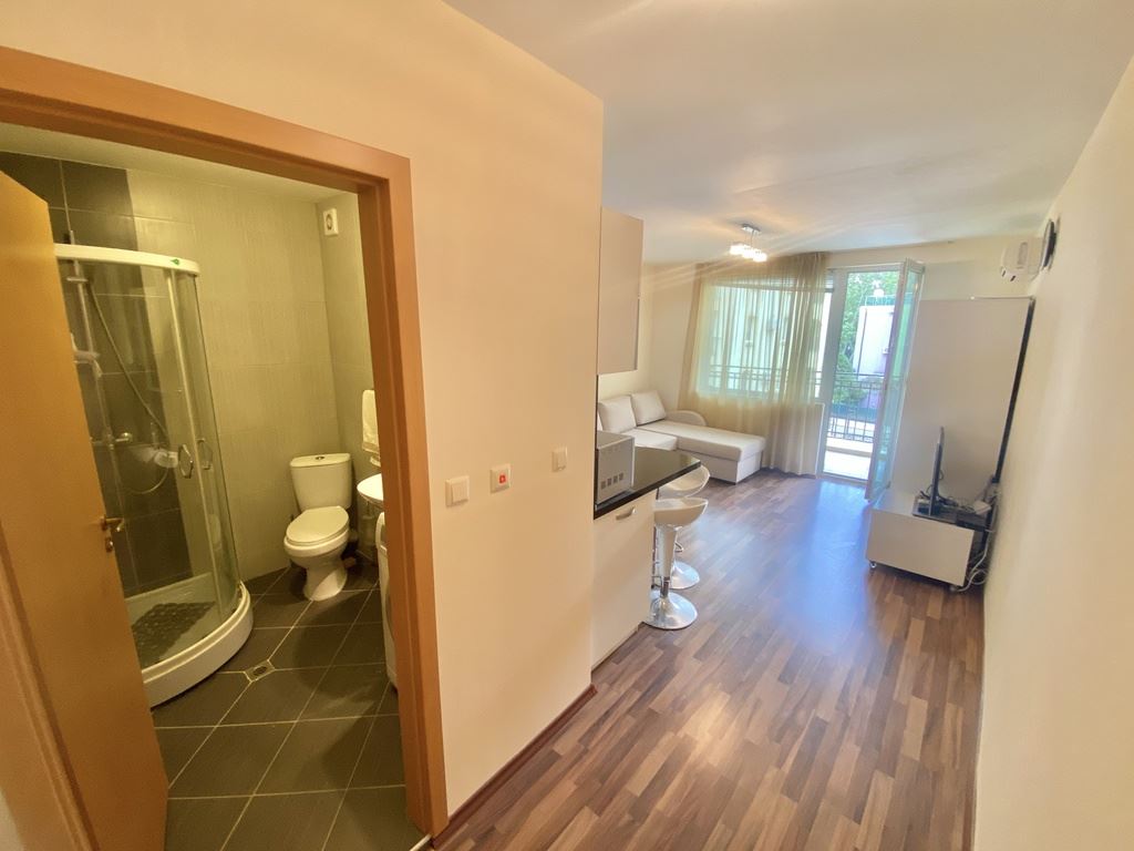 Excellent studio with pool view in Sunny Beach – ready for living or investment
