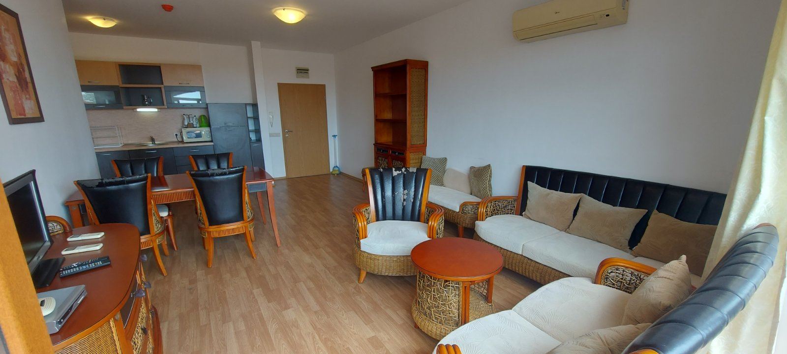 One-bedroom apartment with panoramic sea view in Aheloy – comfort, space and tranquility