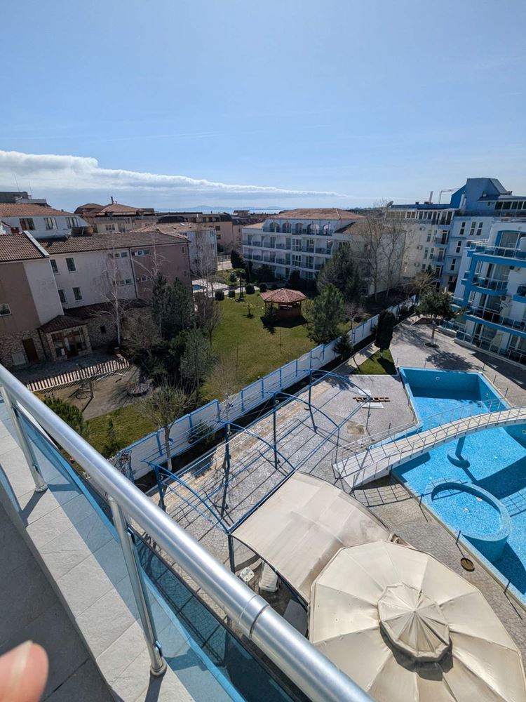 Cozy one-bedroom apartment with partial sea view in Nessebar