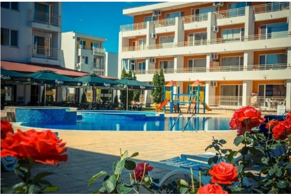 Cozy Studio with Garden View – An Excellent Opportunity for Living or Investment in Sunny Beach