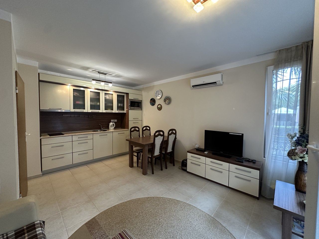 One-Bedroom Apartment with a Beautiful View in Pomorie – A Cozy Home by the Coast
