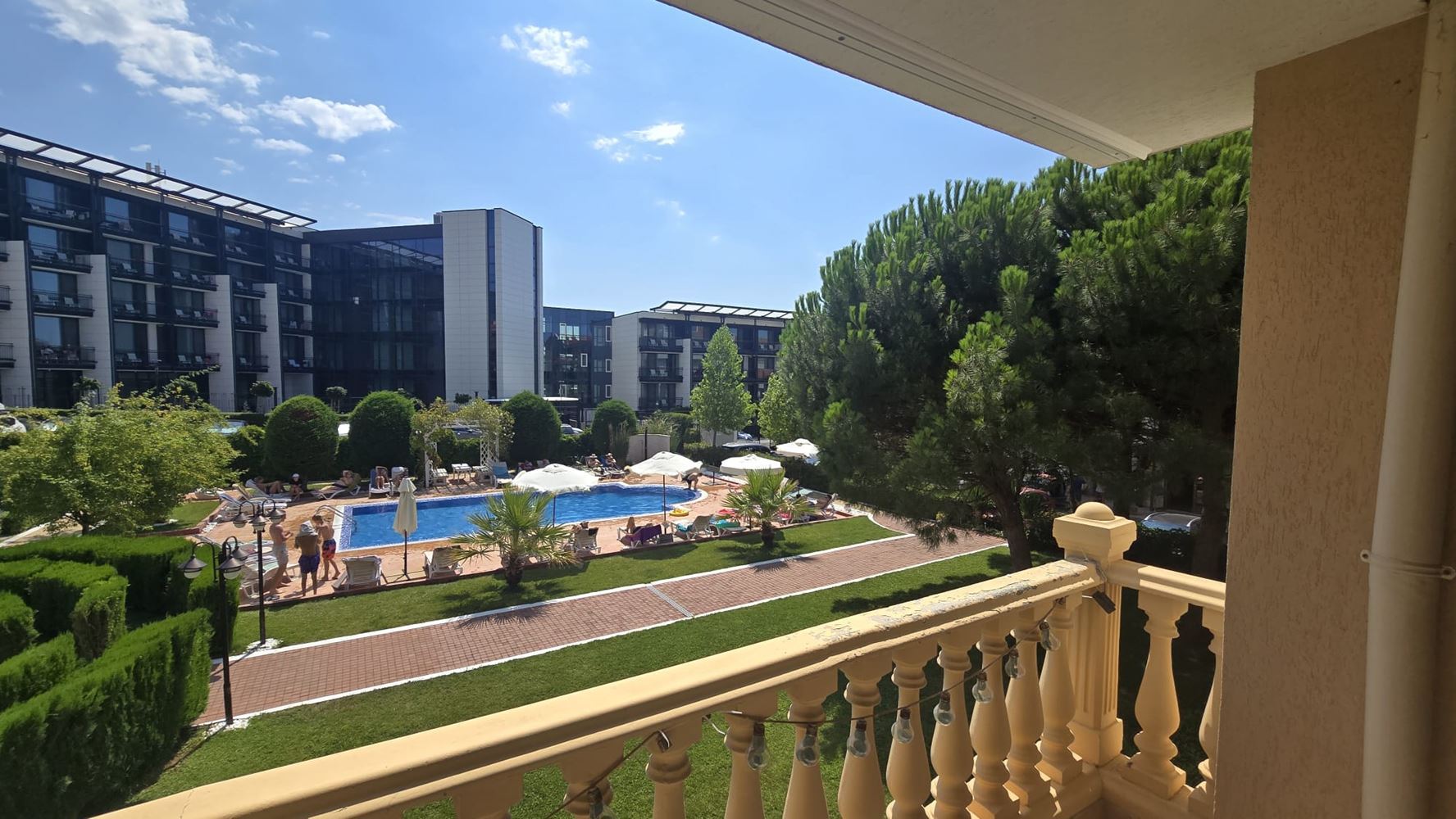 One-Bedroom Apartment on the First Line by the Sea in Sveti Vlas – Ready to Move In!