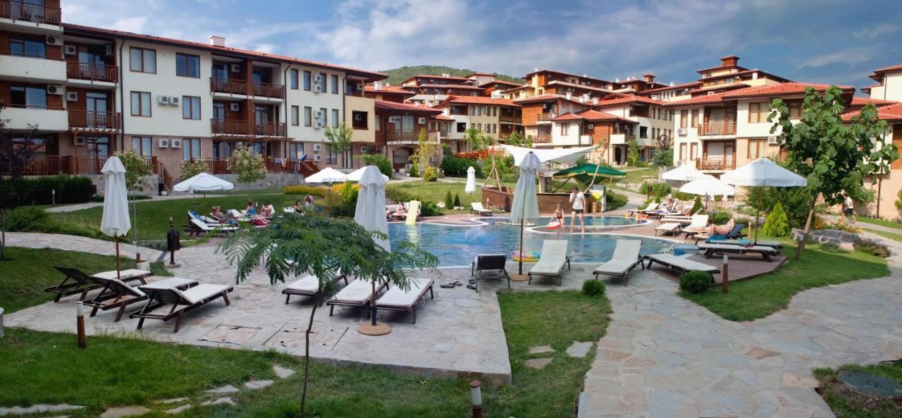 Studio on the First Sea Line in Sveti Vlas – Luxury Complex with Extensive Infrastructure and Sea View