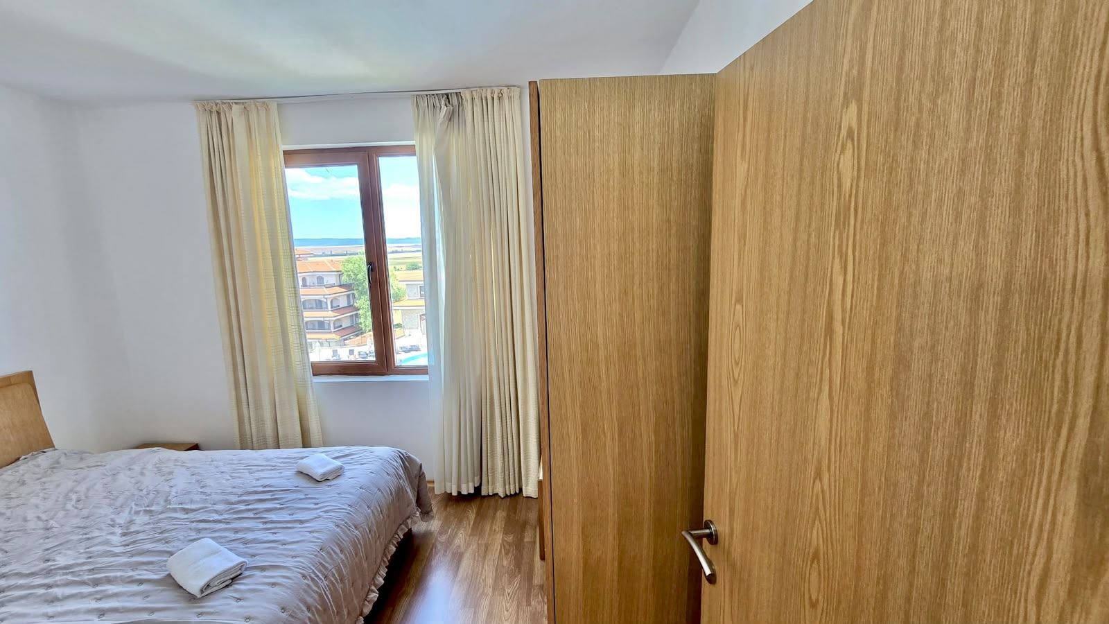 Attractive one-bedroom apartment with pool view in Aheloy