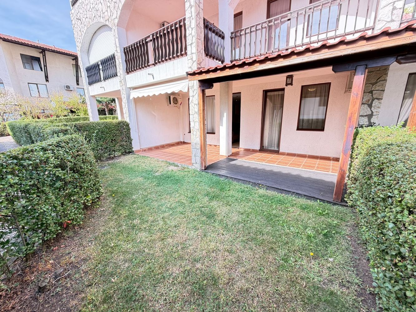 Seafront Apartment with Direct Beach Access in Sveti Vlas – Private Garden Attached to the Apartment