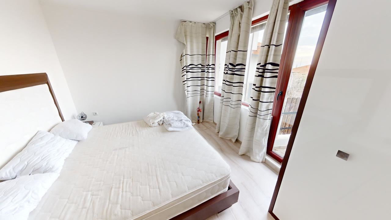 Two-Bedroom Apartment with Mountain Panorama in a Year-Round Complex near Sunny Beach