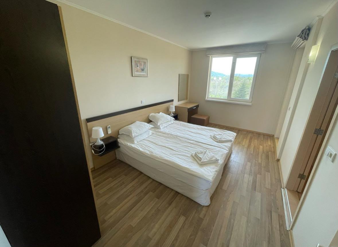 Spacious Two-Bedroom Apartment on the First Sea Line in Obzor with Panoramic Sea View
