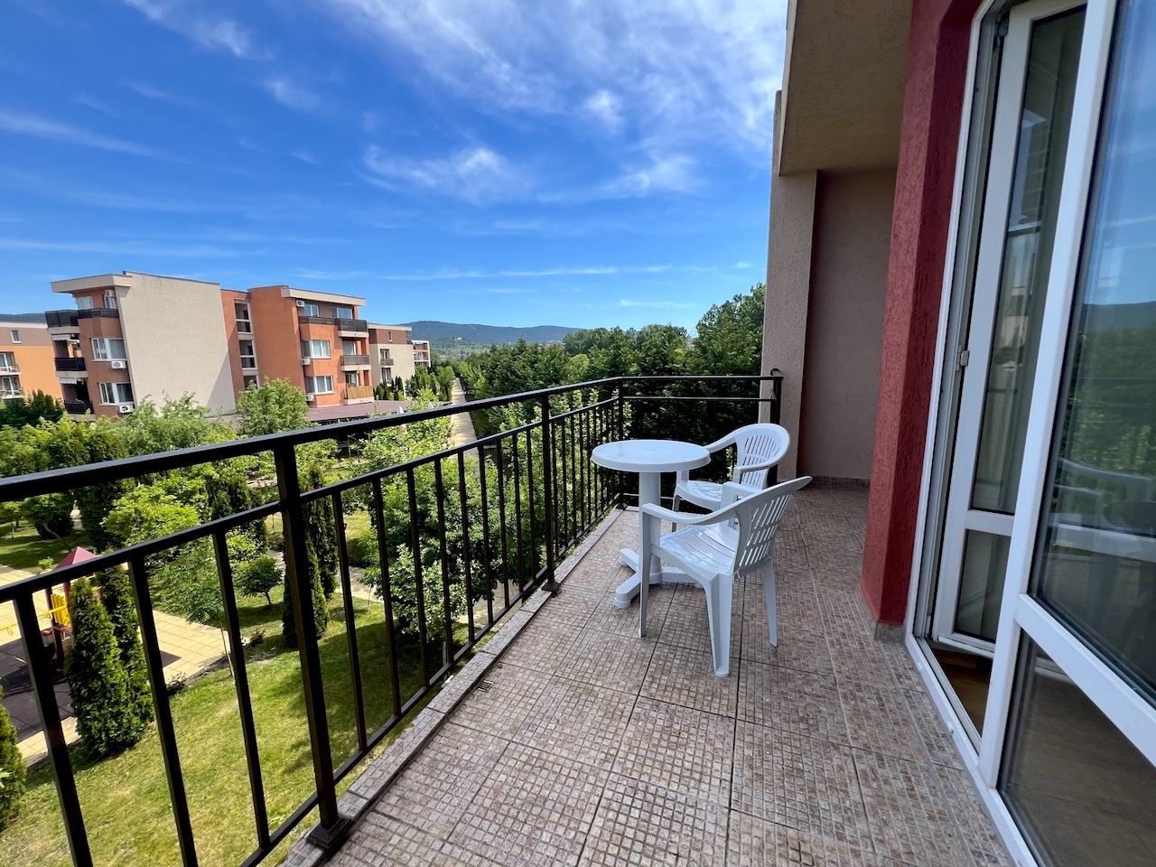 Spacious studio in Sunny Beach with an excellent location and an impressive complex – ready to move in or invest in