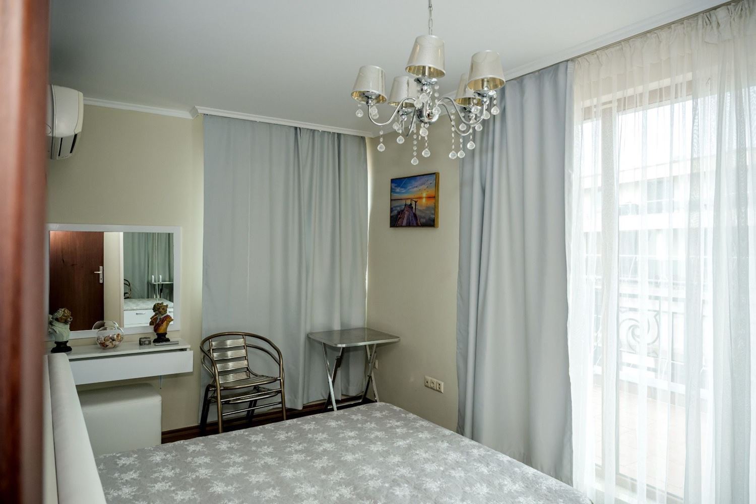 Spacious three-room apartment with sea view in Pomorie – 50 meters from the sea