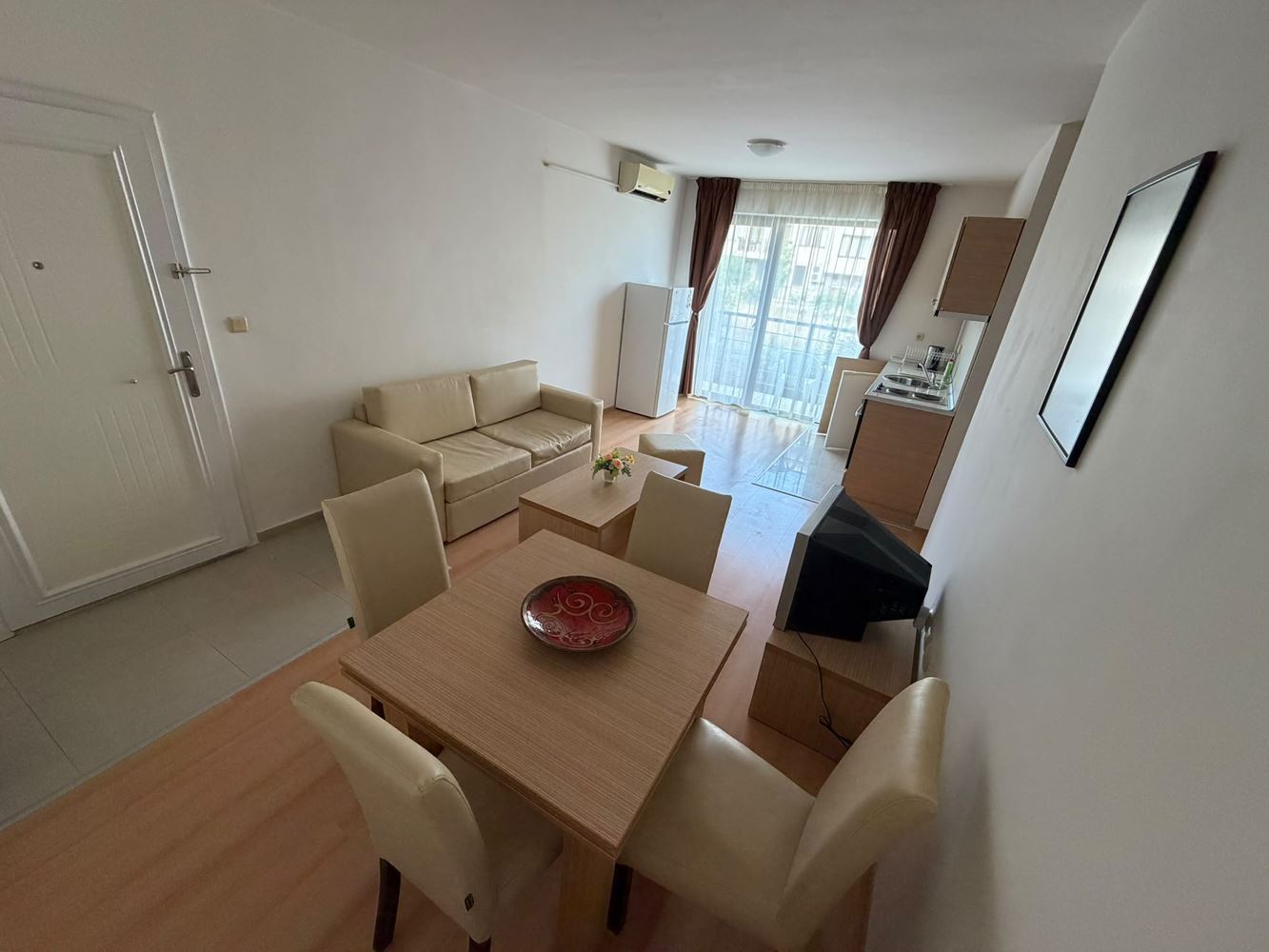 Spacious two-bedroom apartment with sea and mountain views in a beautiful gated complex near the sea