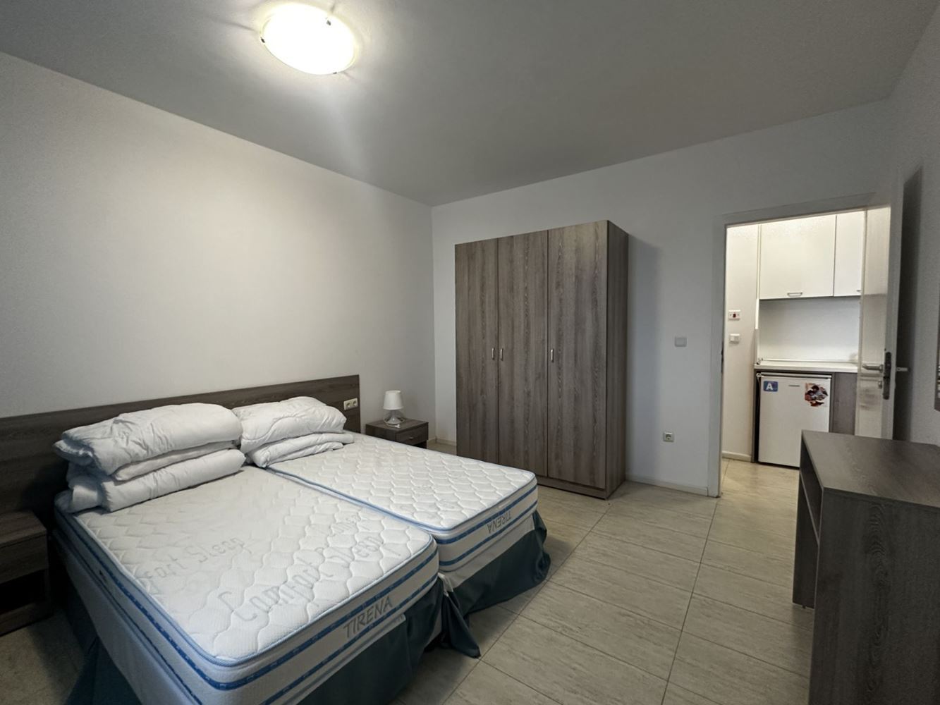 Sea views and coastal charm – furnished one-bedroom apartment on the first line in Sozopol