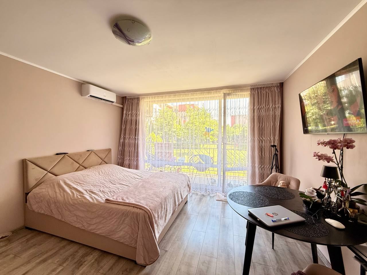 Cozy Studio Apartment in a Modern Complex with Luxury Amenities and Excellent Location