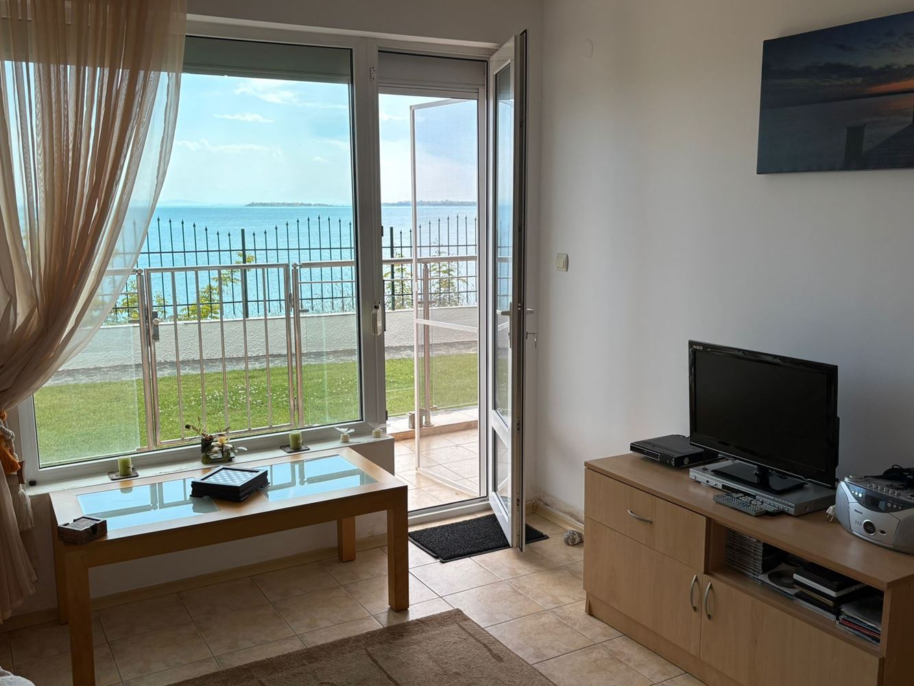 One-Bedroom Apartment with Direct Sea View in Sveti Vlas – Comfort, Tranquility and Resort Lifestyle