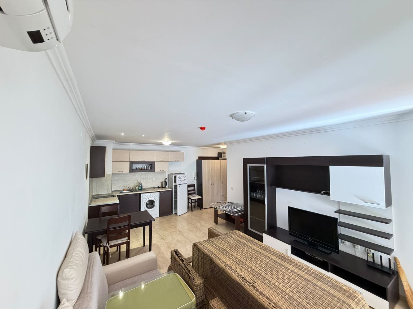 Seafront Apartment with Direct Beach Access in Sveti Vlas – Private Garden Attached to the Apartment