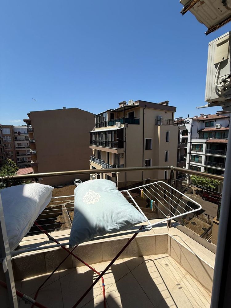 One-bedroom apartment with sea view in the Old Town of Pomorie