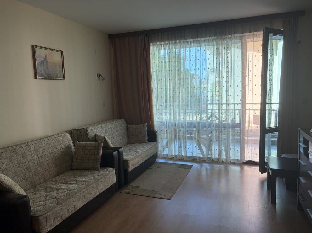 One-bedroom apartment in a modern complex with amenities in Ravda