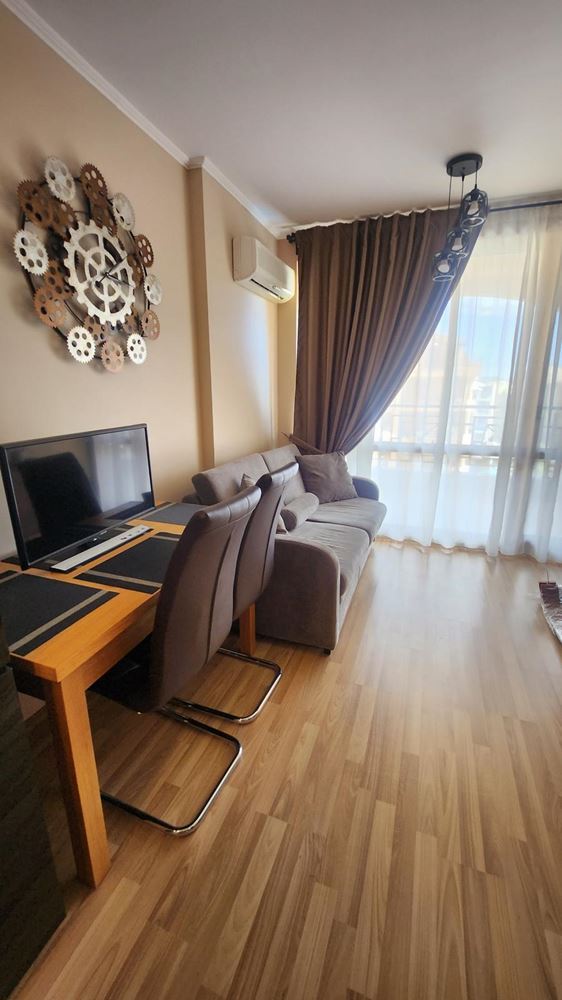 Comfortable One-Bedroom Apartment in a Complex in Sunny Beach with a Swimming Pool and Year-Round Maintenance