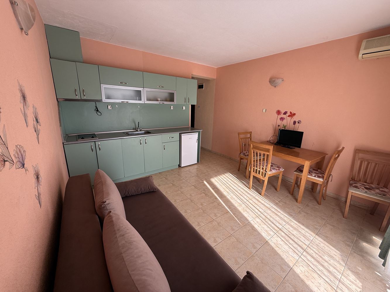 One-bedroom apartment in Sveti Vlas – just steps from the sea with installment payment option