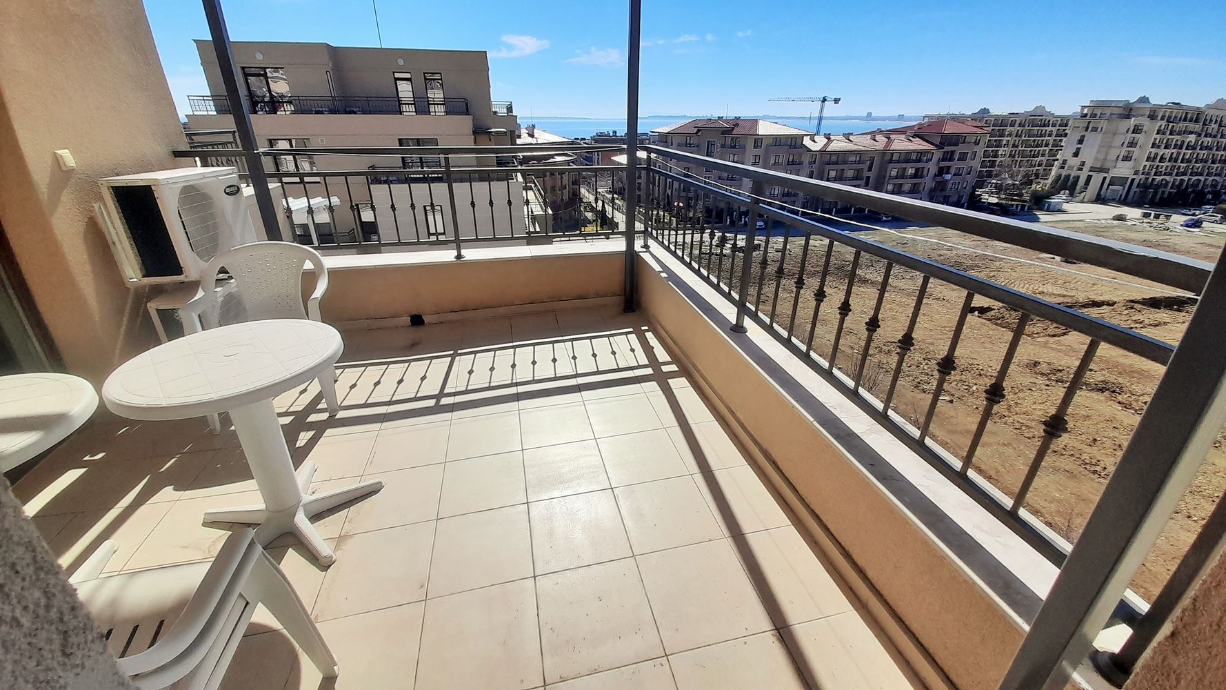 Attractive One-Bedroom Apartment with Sea and Mountain Views in Sveti Vlas