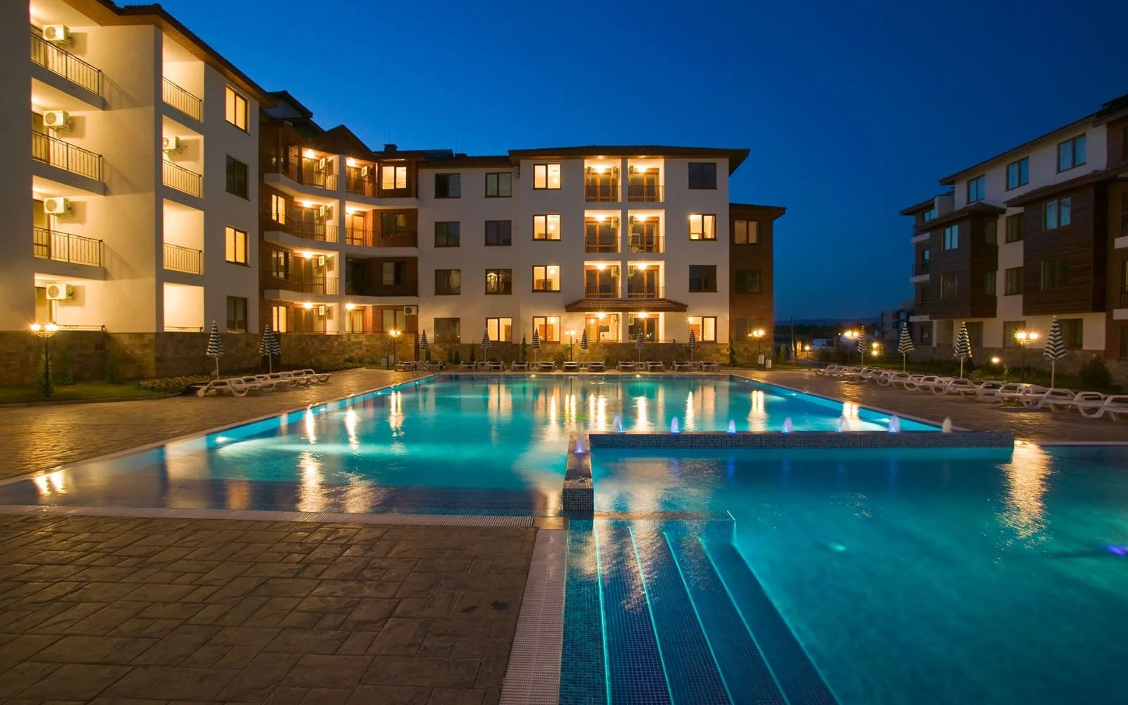 Apartment with two bedrooms and pool view in Nessebar – space, comfort and excellent location just 300 meters from the sea