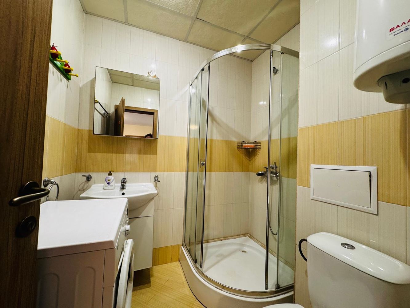 Cozy Three-room Apartment on the Ground Floor in Sunny Beach – Excellent Investment Near the Aquapark and the Sea