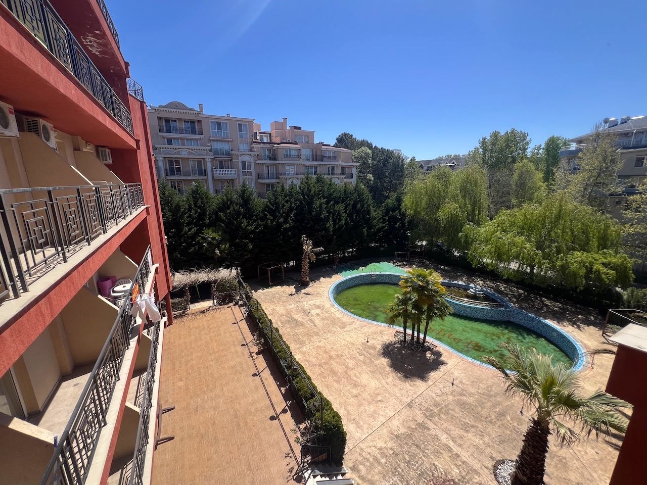 Comfortable studio with pool view in Sunny Beach – fully furnished and ready to use