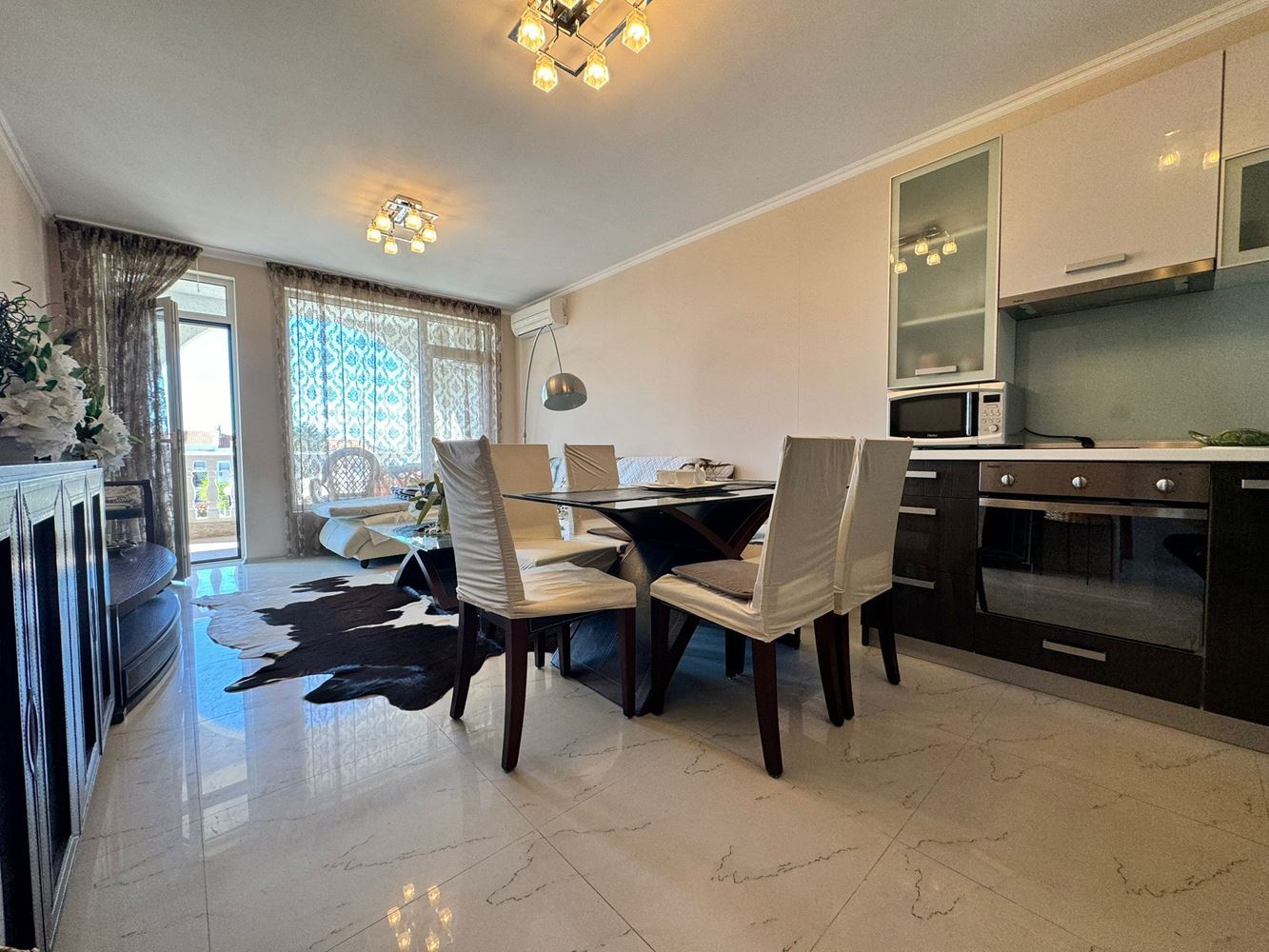 Stylish one-bedroom apartment in an elite complex in the heart of Sveti Vlas