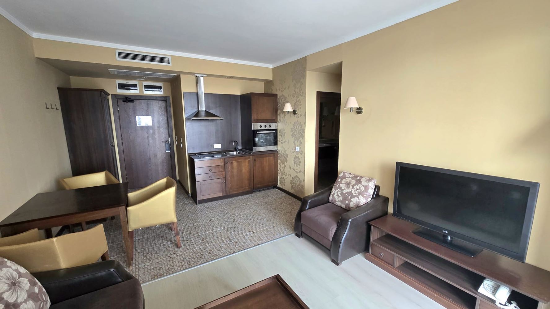 Elegant One-Bedroom Apartment in a Luxury Complex with Premium Amenities in Sunny Beach