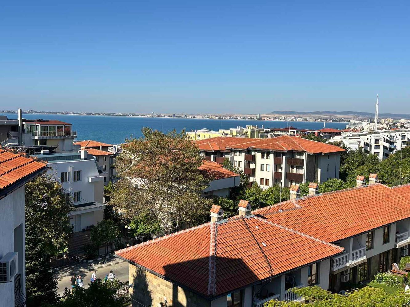 Cozy One-Bedroom Apartment with Panoramic Sea View in Sveti Vlas