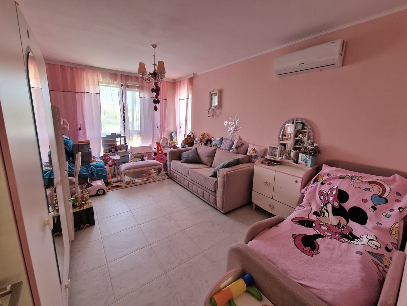 Exclusive apartment with three bedrooms – ultimate living standard and discreet luxury