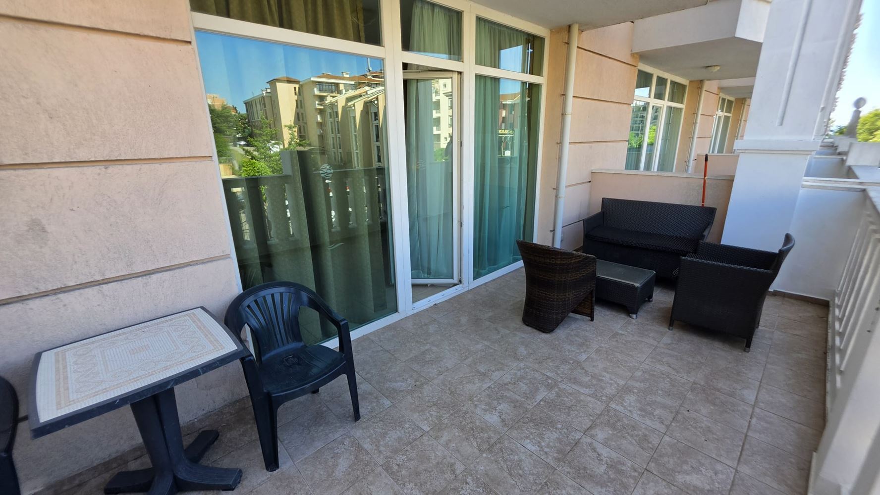 Spacious One-Bedroom Apartment on the First Line by the Sea in Pomorie