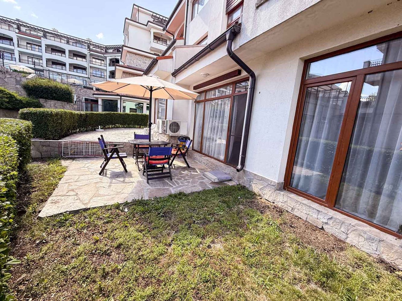 Spacious One-Bedroom Apartment with a Private Garden and Large Veranda in a Complex near Aheloy