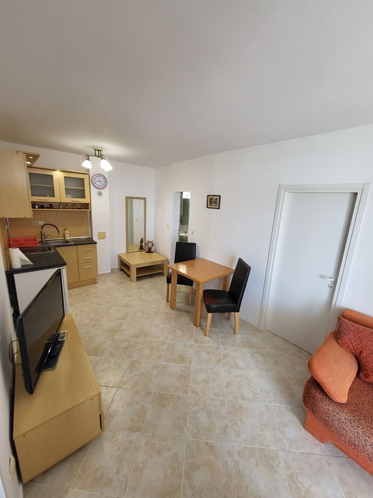 Small One-Bedroom Apartment with Direct Access to the Swimming Pool – A Cozy Property in a Complex with Extensive Facilities near Sunny Beach