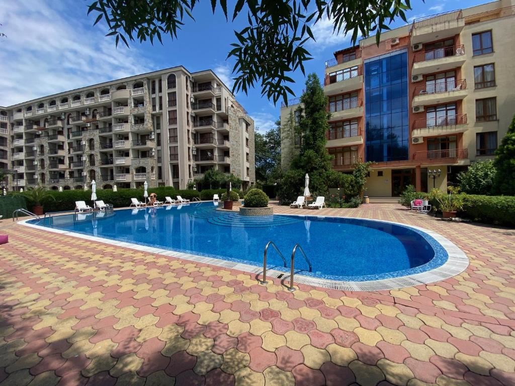Spacious and stylishly furnished one-bedroom apartment in the heart of Sunny Beach – ideal for living or investment