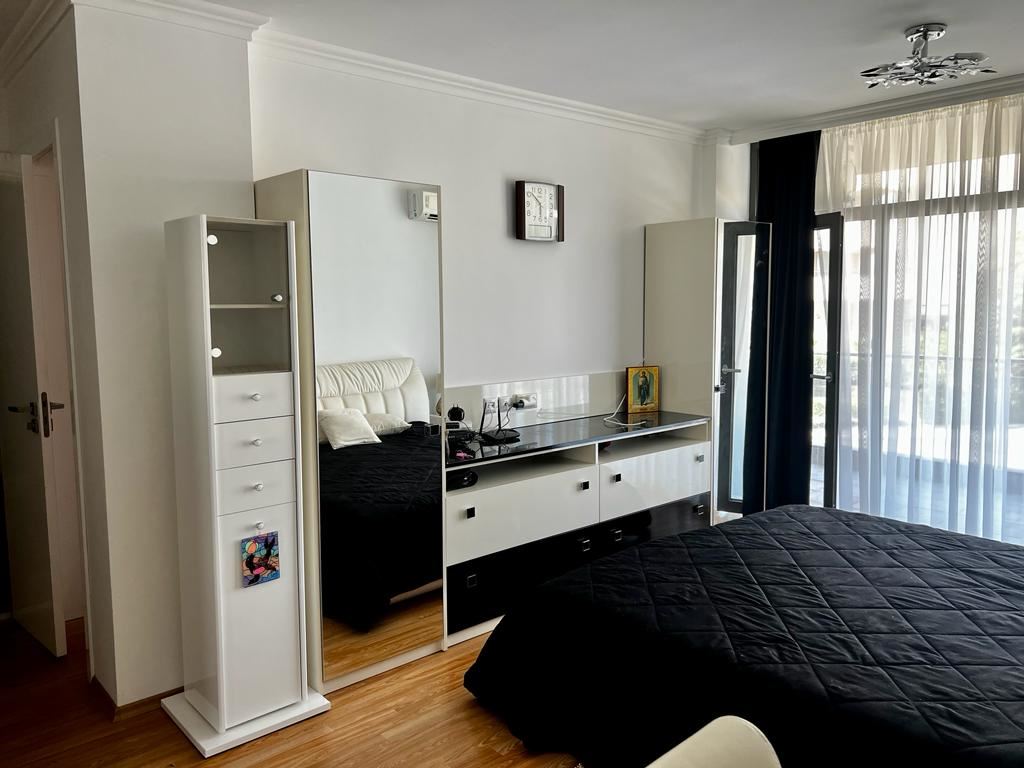 Cozy One-Bedroom Apartment with Panoramic Sea and Mountain Views in Sveti Vlas
